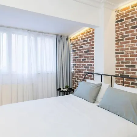 Lägenhet Stylish Duplex House With A Special Terrace
